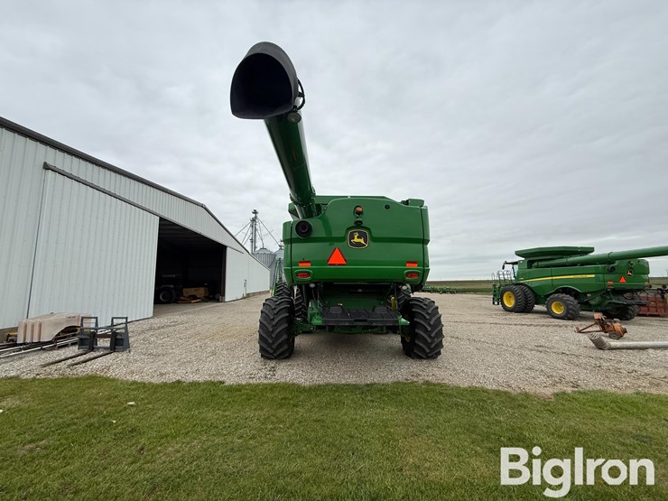 2019-john-deere-s780-image-6