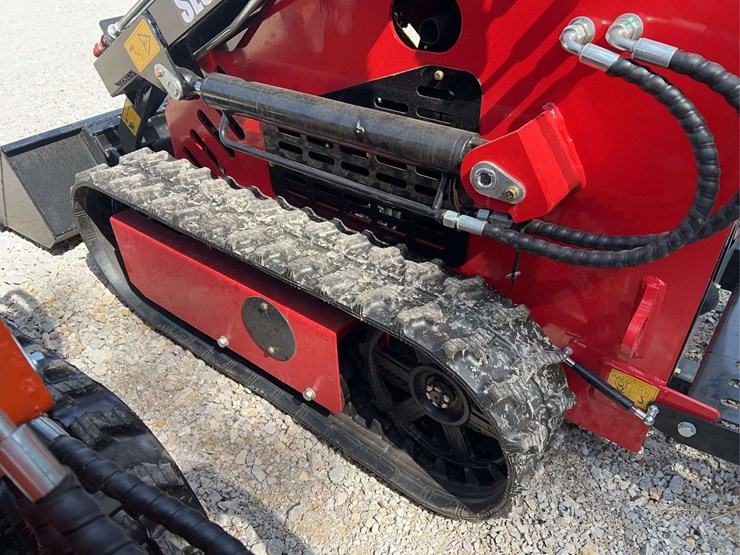 sl380-tracked-skid-steer-loader,-23hp-image-10