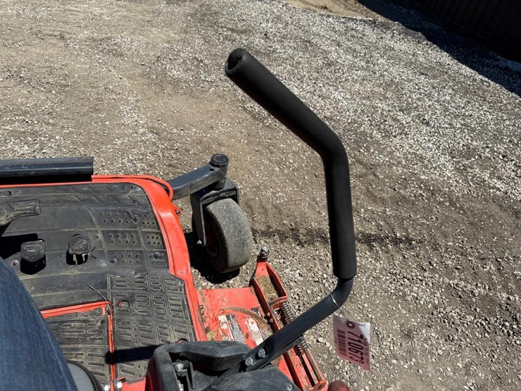 2016-kubota-zd1211-image-16
