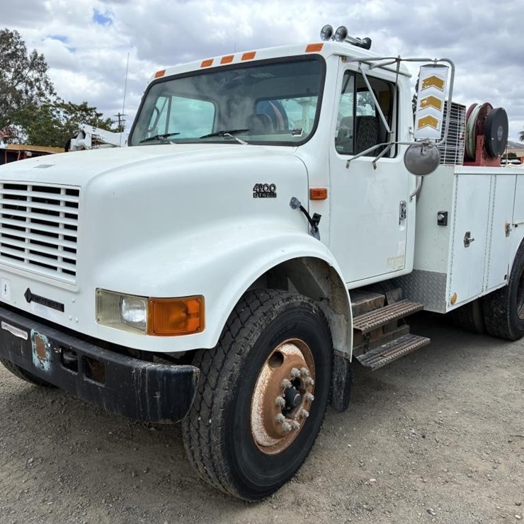 2000 INTERNATIONAL 2000