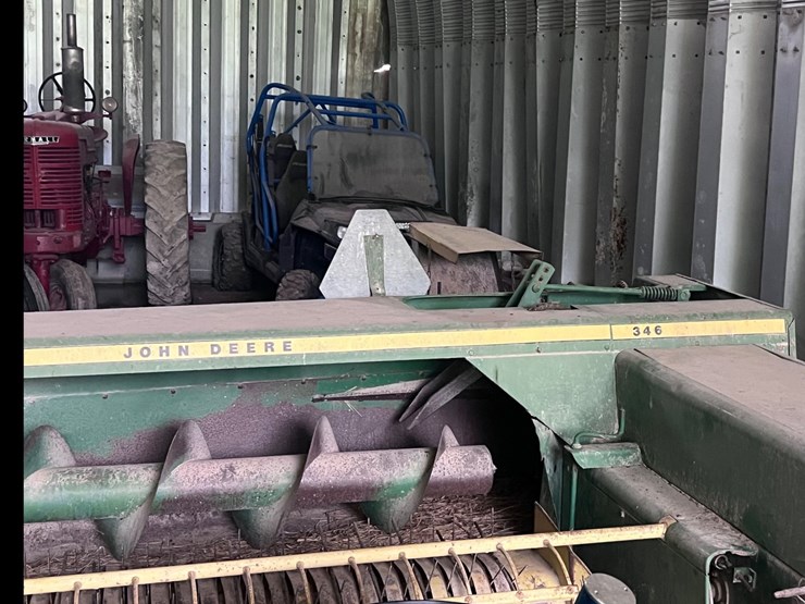 john-deere-334-image-1