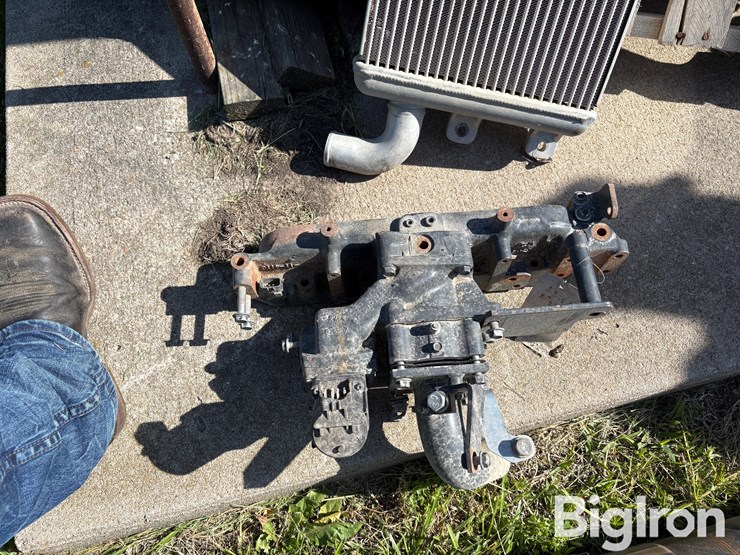 komatsu-pc138-image-8