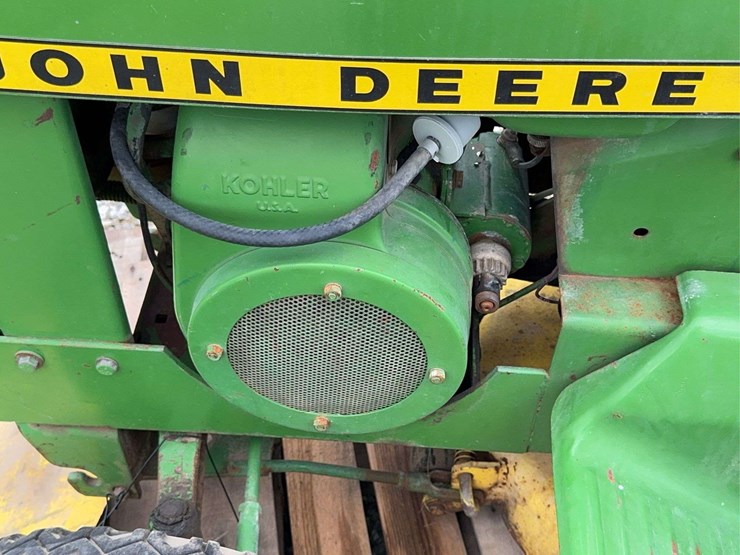 john-deere-110-image-22