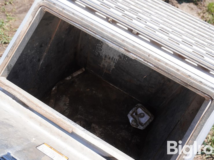 aluminum-saddle-box-image-12