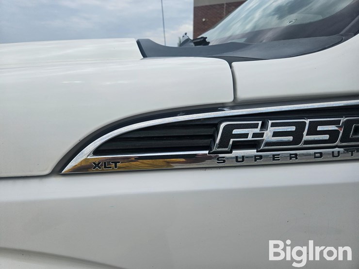 2015-ford-f350-xlt-image-12