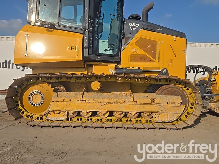 2023-deere-650-lgp-image-14