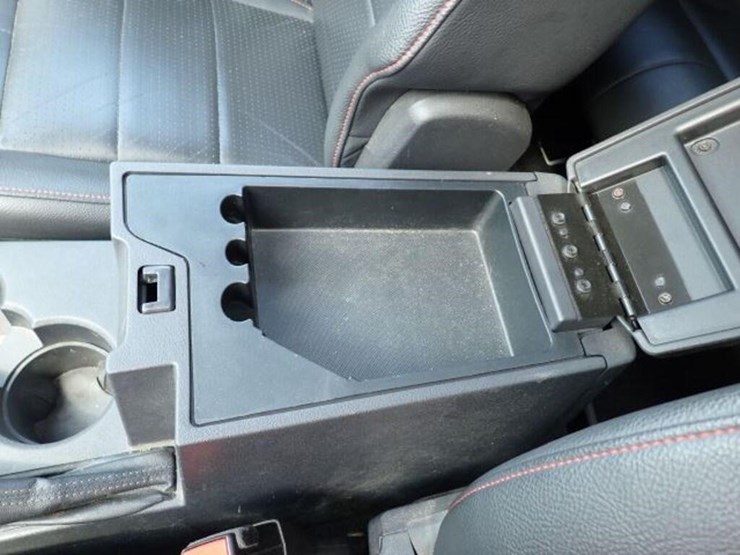 2008-dodge-nitro-image-25