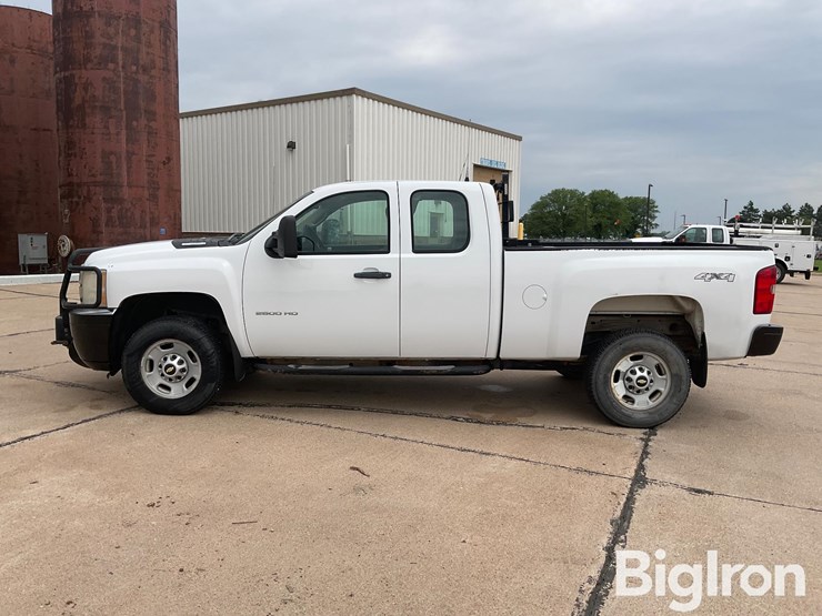 2011-chevrolet-2500-image-8