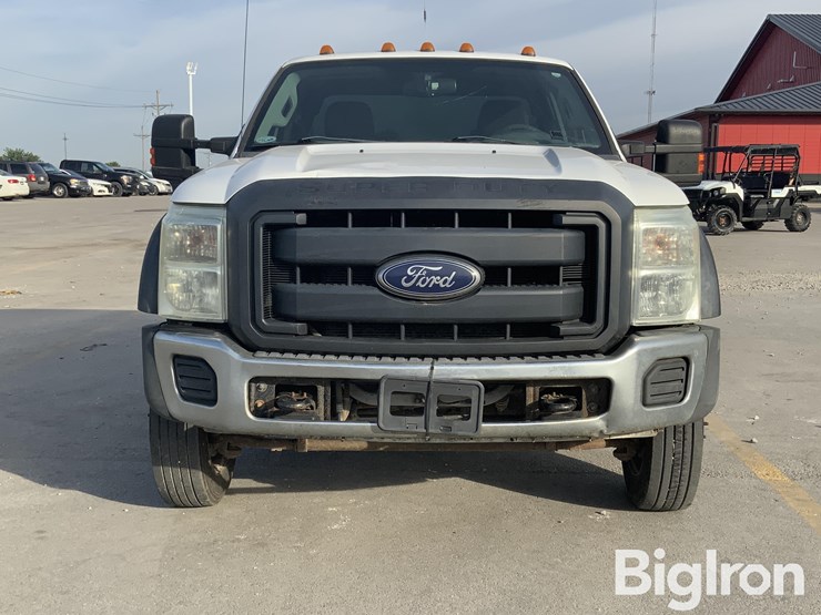 2015-ford-f550-xl-image-2