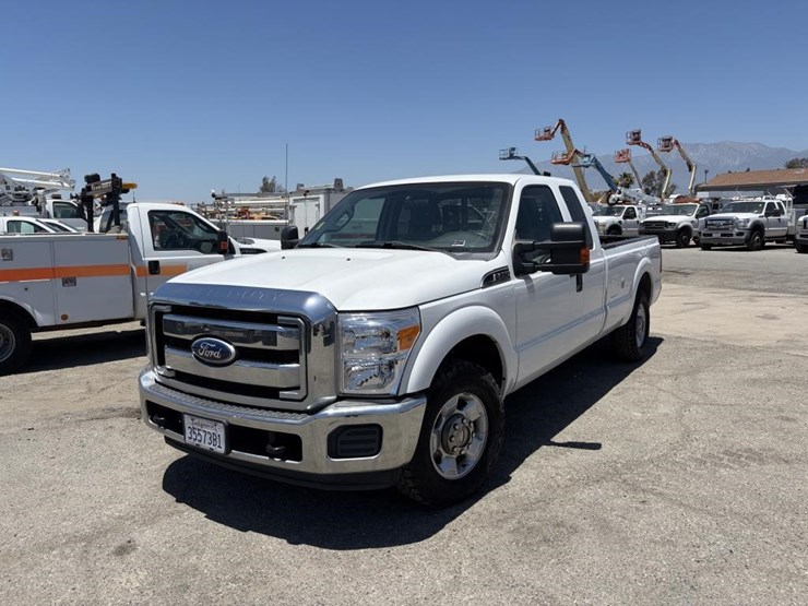 2011-ford-f250-image-1