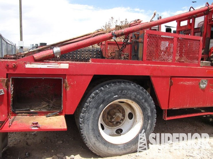 2006-international-durastar-4300-image-6