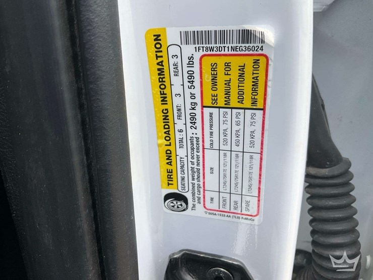 2022-ford-f350-image-10