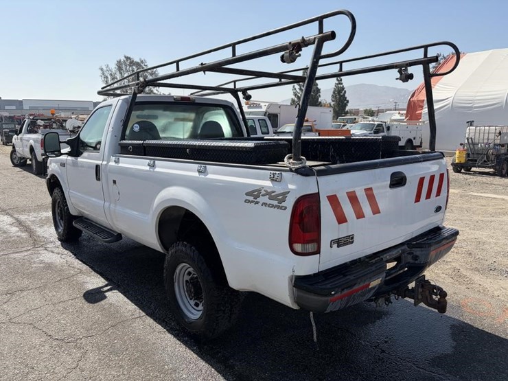 2002-ford-f350-image-4