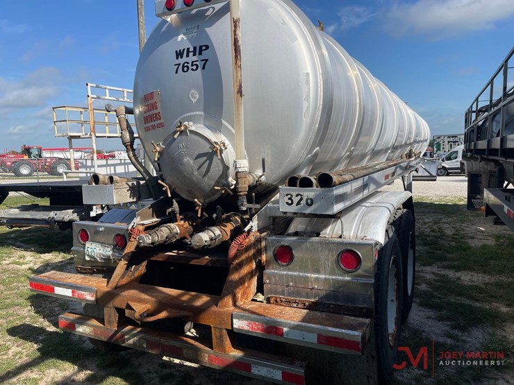 2019-troxell-vacuum-tank-trailer-image-2