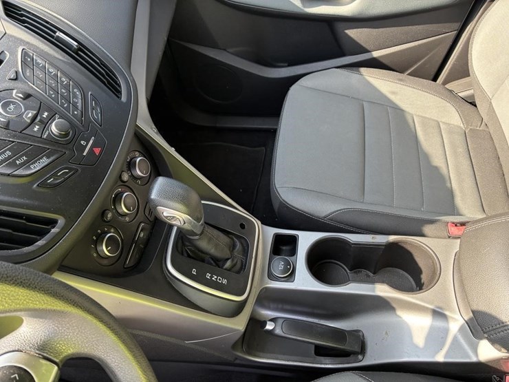 2013-ford-escape-image-19