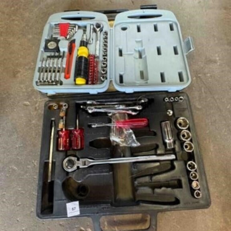 2 TOOL KITS