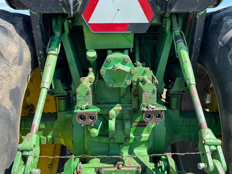 john-deere-4630-image-23