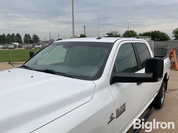 2016-dodge-3500-image-9