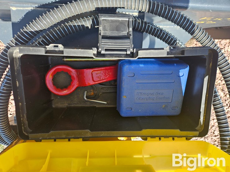 2025-handy-hpd680-skid-steer-post-driver-image-11