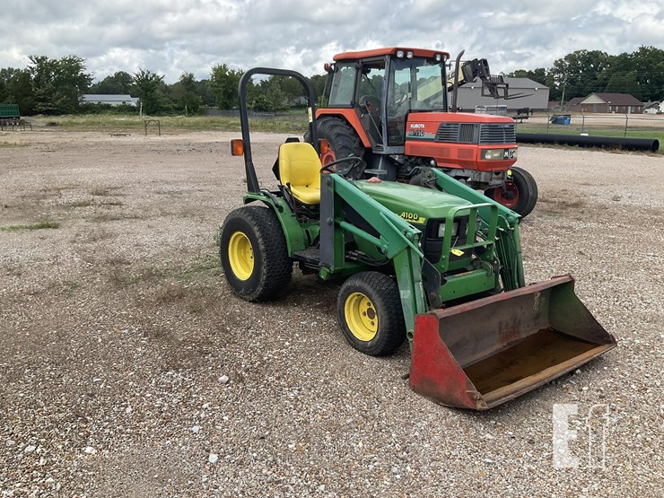 john-deere-4100-image-2
