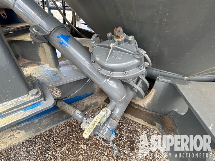 2010-cummins-qsb6.7-image-13