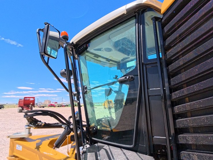 #1027-•-2020-vermeer-zr5-self-propelled-baler-image-28
