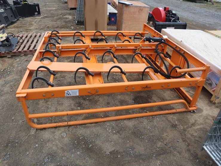 landhonor-small-square-bale-grabber-image-4