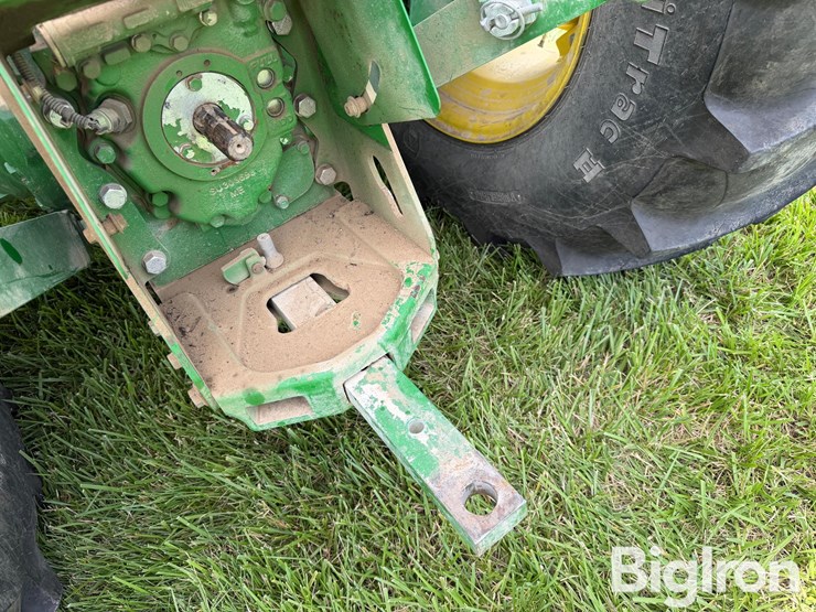 2019-john-deere-5100e-image-11