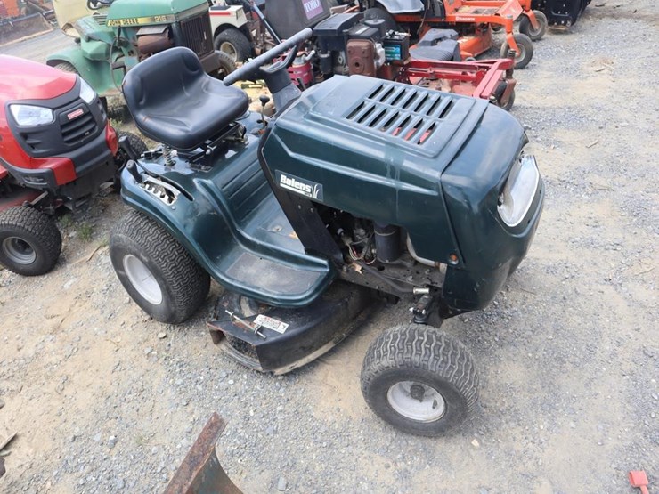 bolens-gear-driven-tractor-image-2