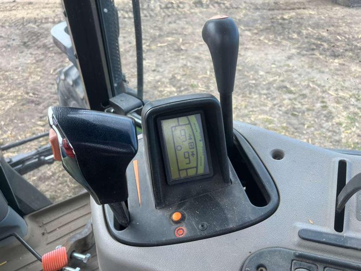 2019-case-ih-maxxum-150-image-30