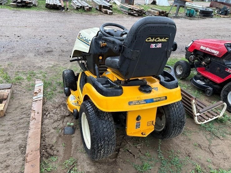 cub-cadet-gt2542-image-6