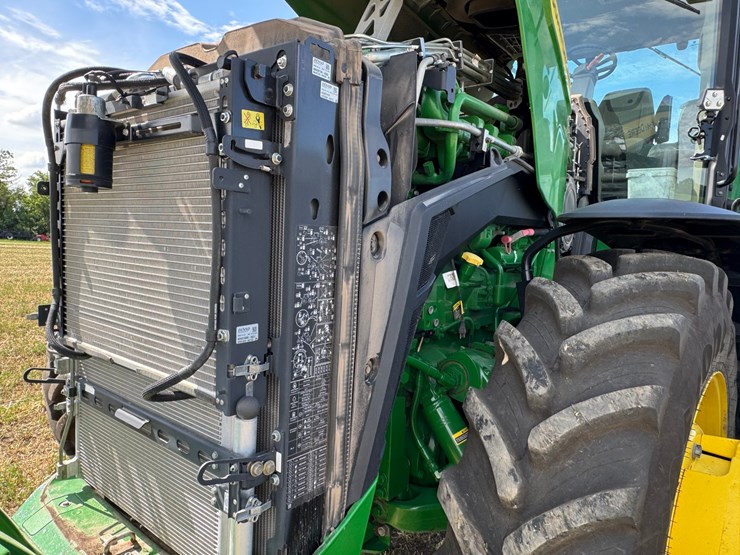 2023-john-deere-8r-340-image-35