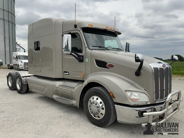 2015-peterbilt-579-image-3