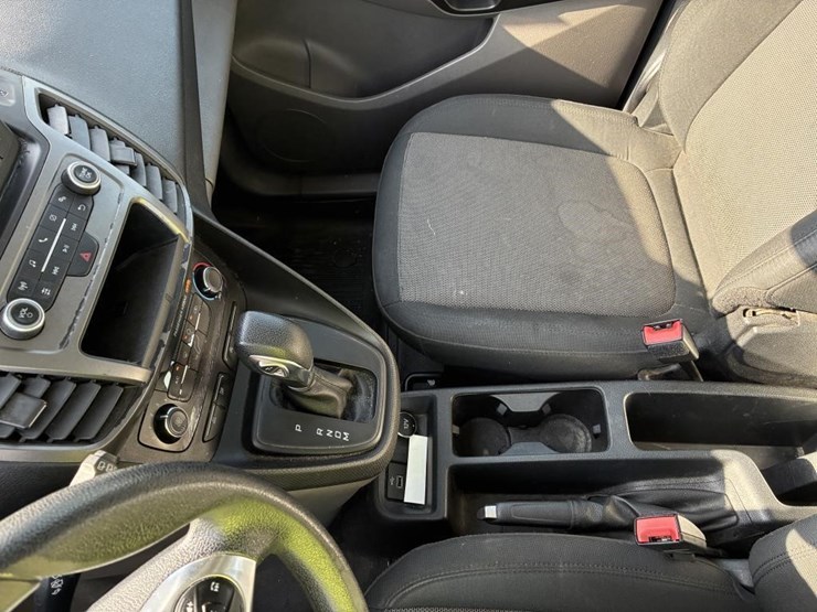 2020-ford-transit-connect-image-19