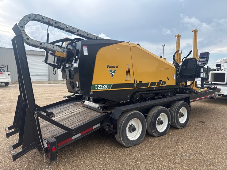 #3601-•-2020-vermeer-d23x30-series-iii-horizontal-directional-drill-image-2