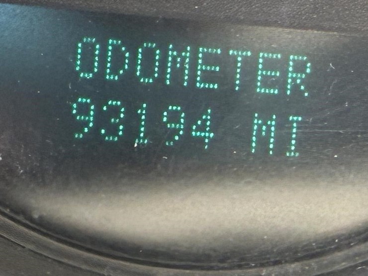 2011-chevrolet-silverado-2500-image-16