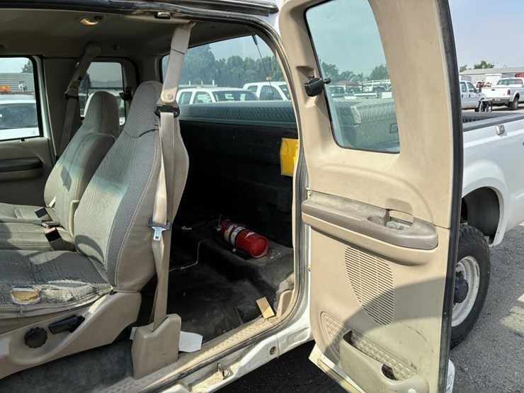2004-ford-f250-image-12