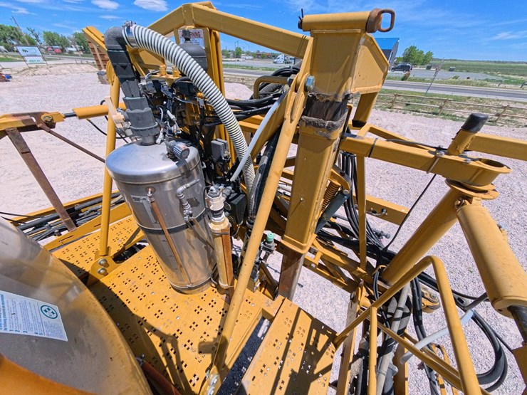 2005-ag-chem-rogator-ss1074-image-45