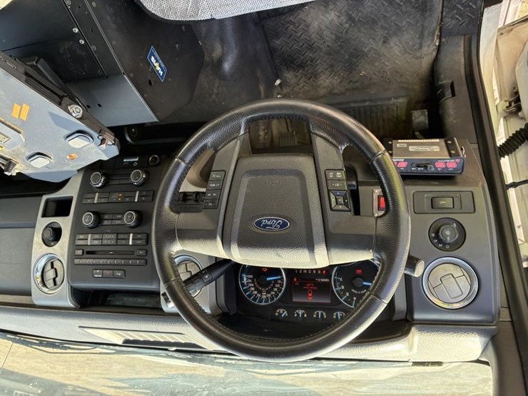 2011-ford-f150-image-15