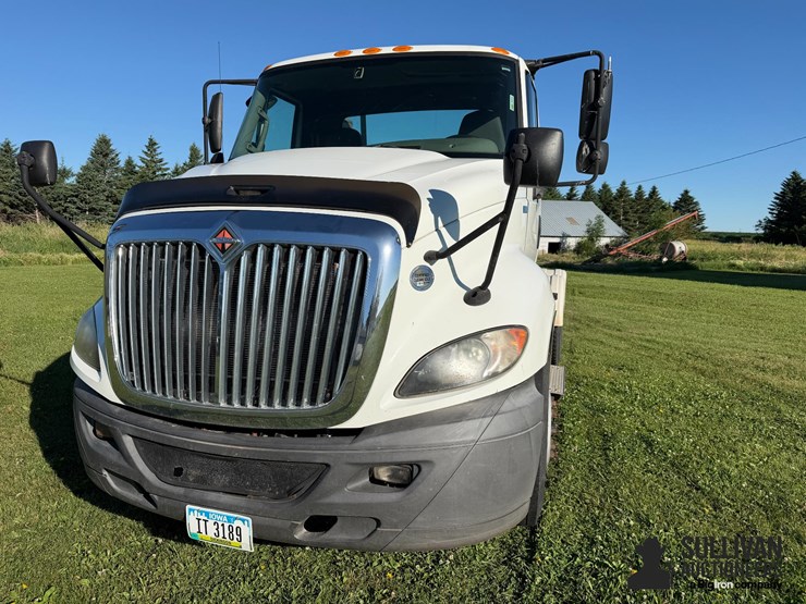 2012-international-prostar-image-9