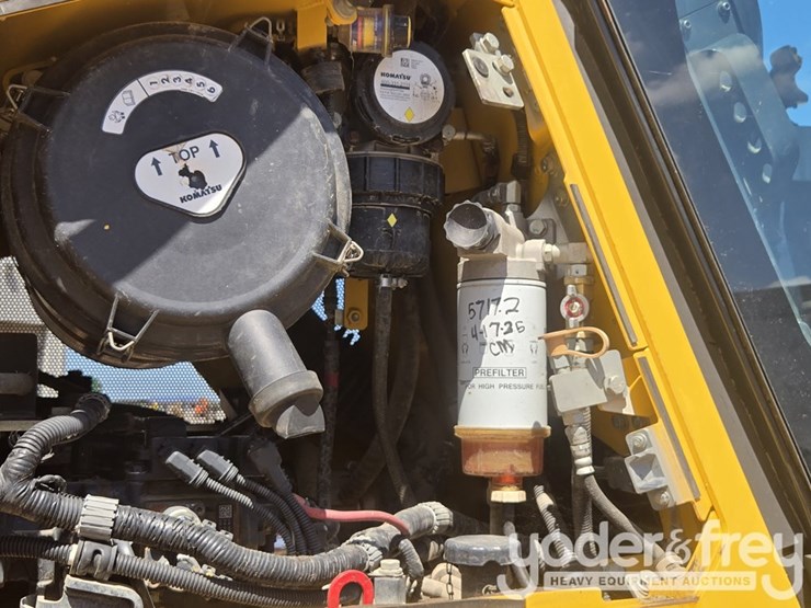2021-komatsu-d61px-24-image-34