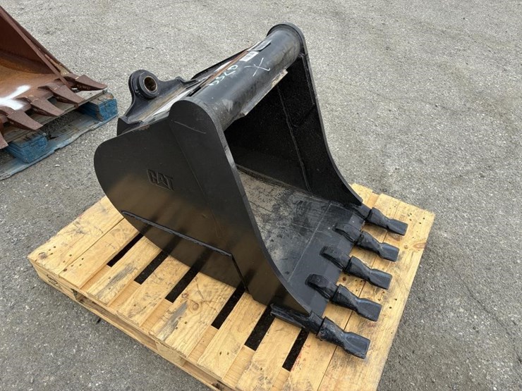 caterpillar-22-image-2