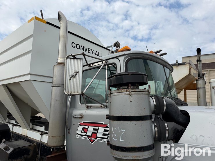 1987-mack-r690st-image-17