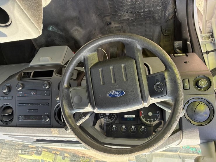2015-ford-f250-image-12