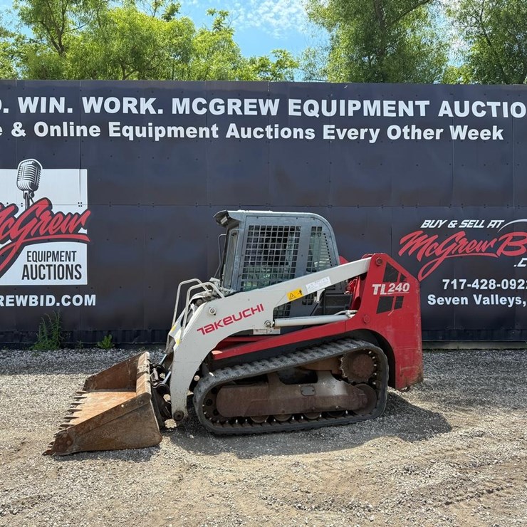 TAKEUCHI TL240