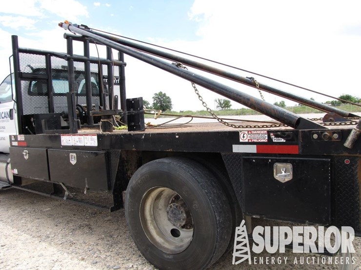 2022-ford-f750-image-3
