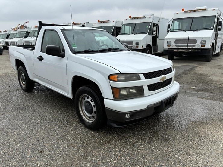 2011-chevrolet-colorado-image-2