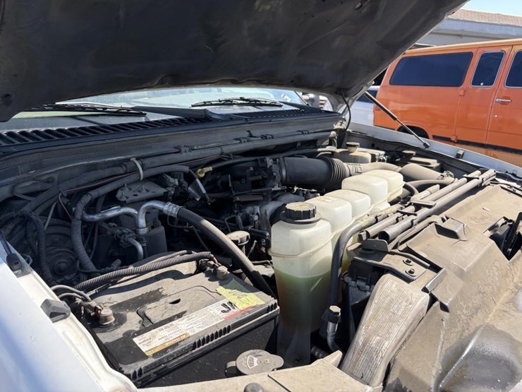 2001-ford-f350-image-9