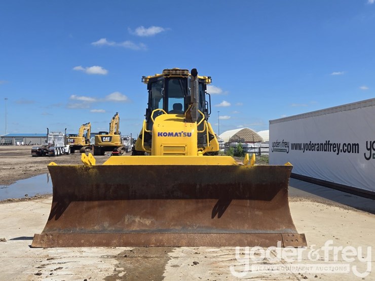 2021-komatsu-d61px-24-image-8