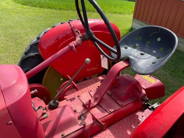 massey-ferguson-101-image-10